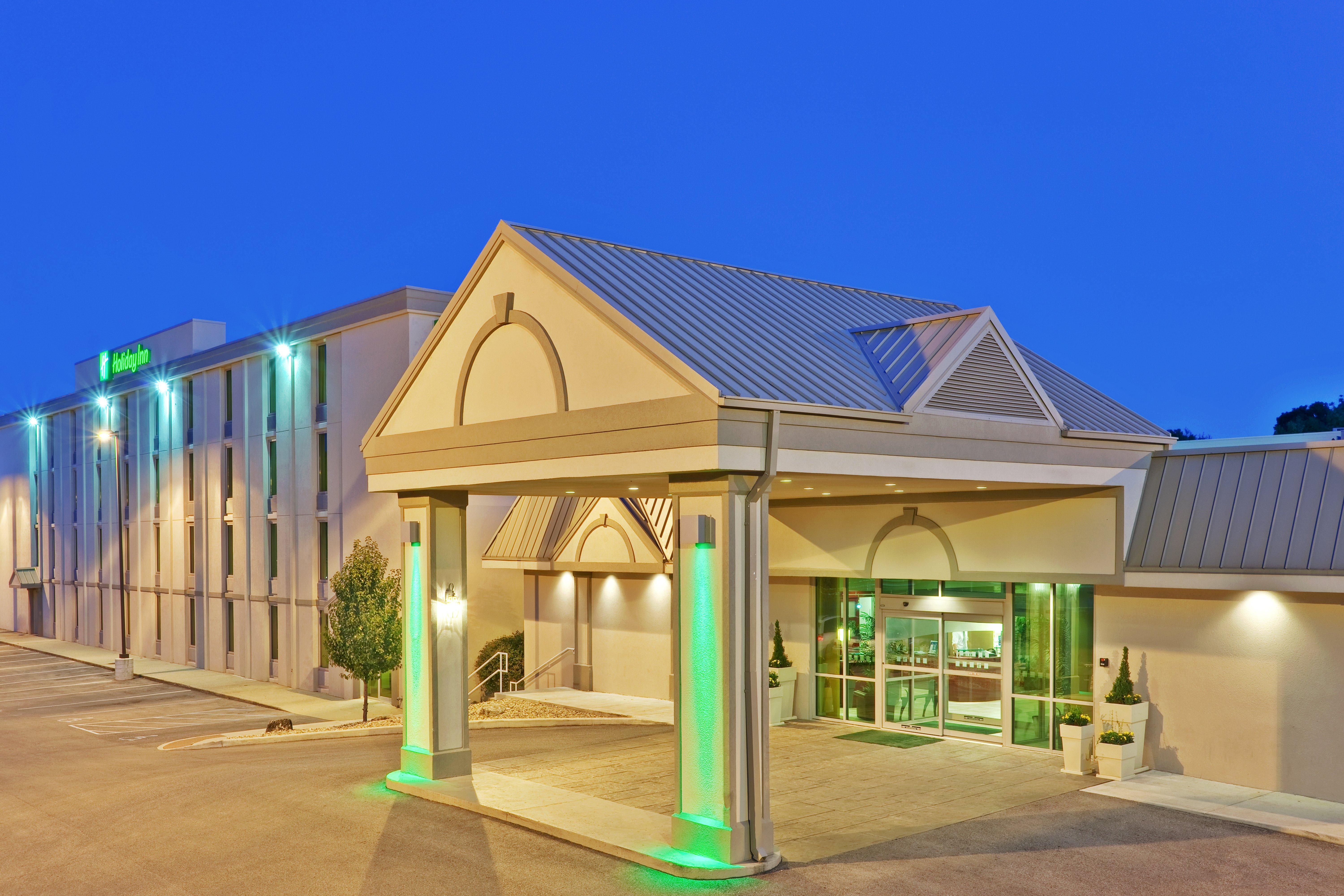 Holiday Inn Bloomington-University Area By Ihg Exterior photo